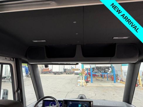 Used 2023 Chevrolet Brightdrop 600 w/ Active Safety Package 2 image 9