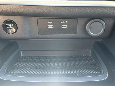 Used 2025 Nissan Rogue SV AWD/4WD image 26