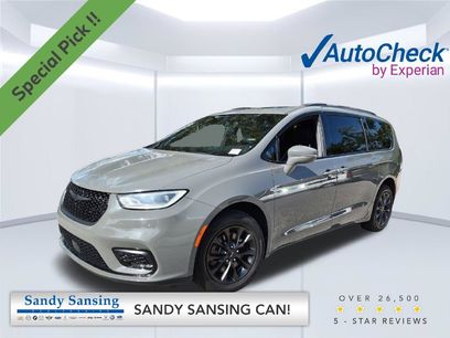 Used 2021 Chrysler Pacifica Limited w/ S Appearance Package