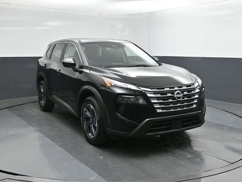 Used 2025 Nissan Rogue SV image 17