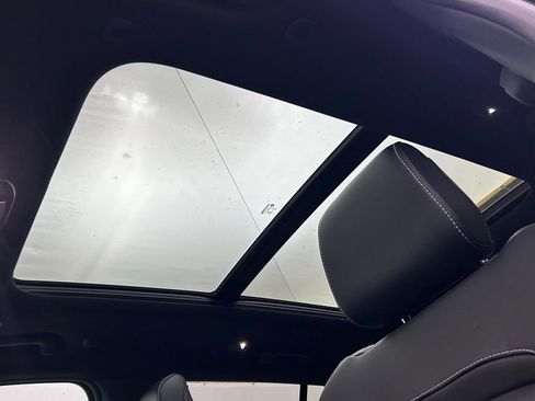 New 2025 Jeep Grand Cherokee Limited image 23