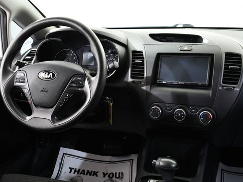 Used 2018 Kia Forte LX w/ LX Rear Camera Package image 8