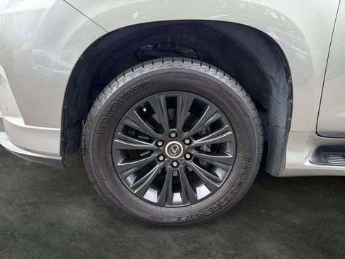 Used 2022 Lexus GX 460 Premium w/ Accessory Package AWD/4WD image 4