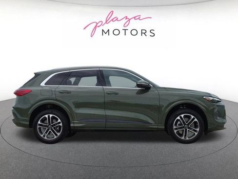 Used 2025 Audi Q5 Premium w/ Convenience Package AWD/4WD image 4