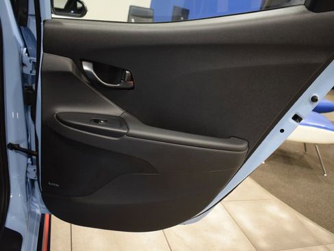 Used 2021 Hyundai Veloster N image 15