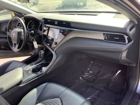 Used 2020 Toyota Camry SE w/ Carpet Mat Package FWD image 34