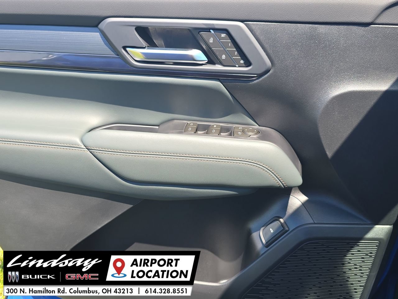 New 2026 GMC Terrain AT4 w/ Convenience Package III AWD/4WD image 24