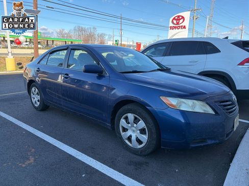 Used 2008 Toyota Camry LE image 2