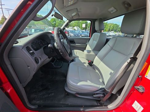 Used 2011 Ford Ranger XL RWD image 3