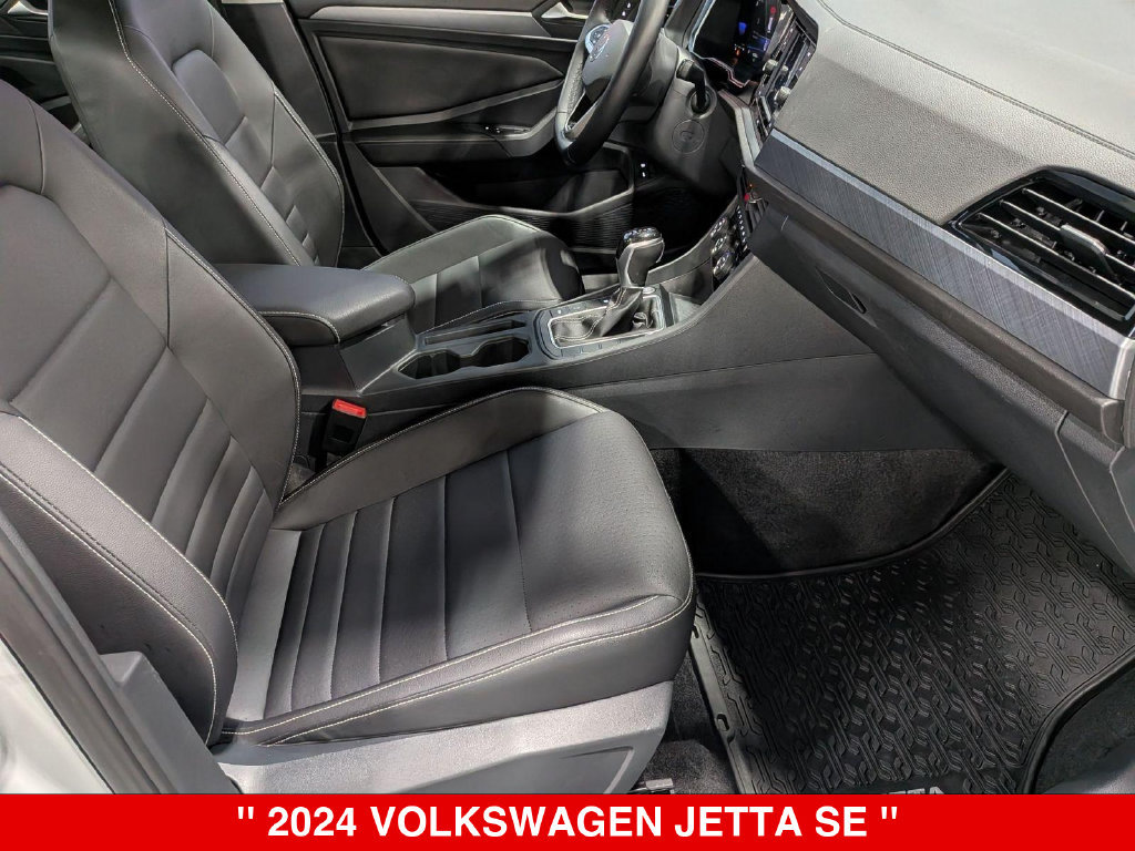 Used 2024 Volkswagen Jetta SE FWD image 34
