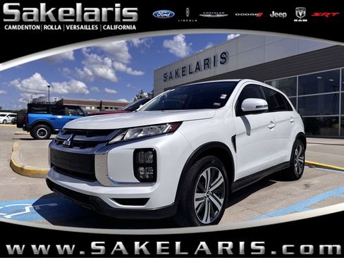 Used 2024 Mitsubishi Outlander Sport SE image 1