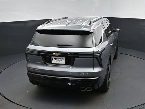 Used 2025 Chevrolet Traverse High Country w/ LPO, Floor Liner Package FWD image 33