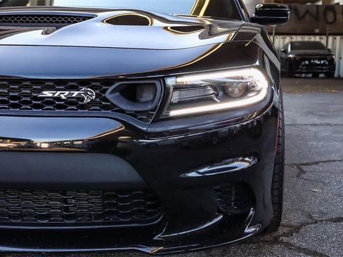Used 2019 Dodge Charger SRT Hellcat w/ Navigation & Travel Group image 7