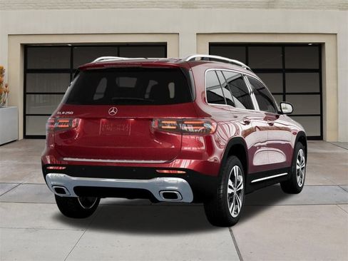 New 2025 Mercedes-Benz GLB 250 image 48