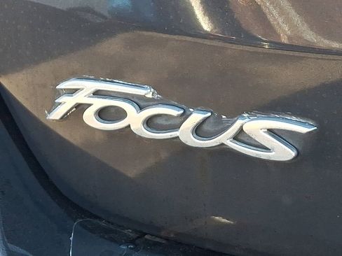 Used 2018 Ford Focus SEL w/ Cold Weather Package image 30