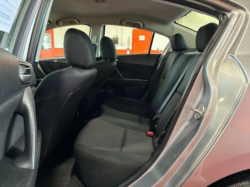 Used 2013 MAZDA MAZDA3 i Sport image 14