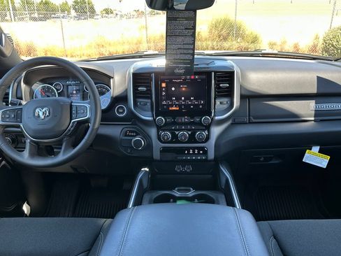 Used 2025 RAM 1500 Big Horn RWD image 19