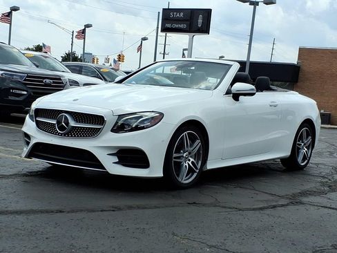 Used 2019 Mercedes-Benz E 450 4MATIC Cabriolet image 3