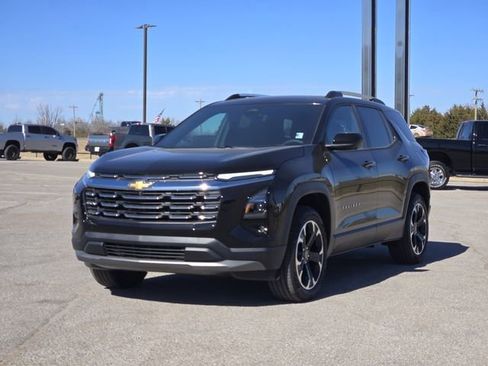 New 2026 Chevrolet Equinox LT w/ Convenience Package II image 2