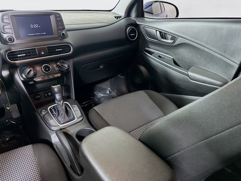 Used 2018 Hyundai Kona SE FWD image 19