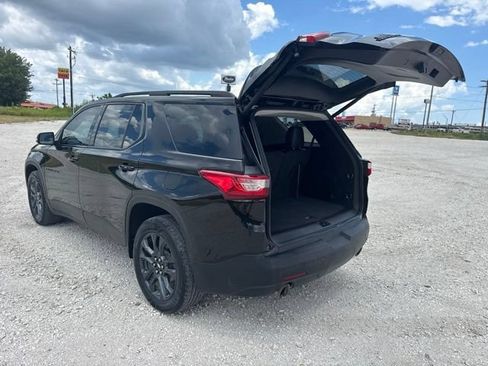 Used 2021 Chevrolet Traverse RS FWD image 4