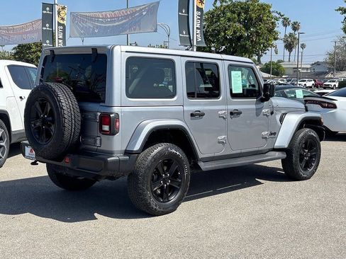 Used 2021 Jeep Wrangler Unlimited Sahara AWD/4WD image 3