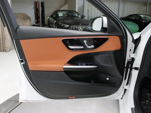 Used 2024 Mercedes-Benz C 300 4MATIC Sedan image 21