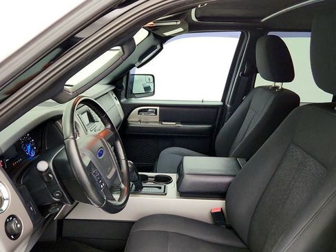 Used 2016 Ford Expedition XLT AWD/4WD image 18
