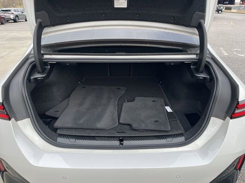 Certified 2024 BMW 540i xDrive w/ Executive Package image 36