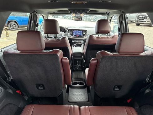 Used 2025 Dodge Durango GT AWD/4WD image 20