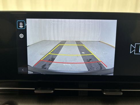 Used 2024 Hyundai Kona SE FWD image 17