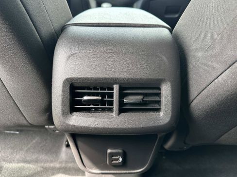 Certified 2023 Chevrolet Equinox LT FWD image 13