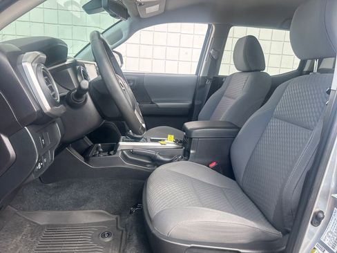 Used 2023 Toyota Tacoma SR5 image 4