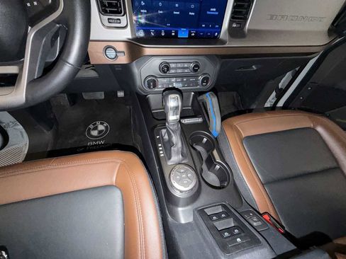 Used 2022 Ford Bronco Outer Banks w/ Sasquatch Package AWD/4WD image 18