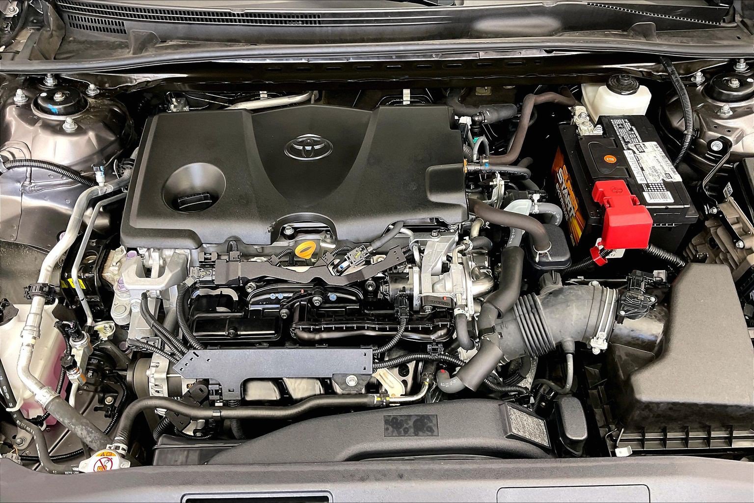 Used 2020 Toyota Camry LE FWD image 9