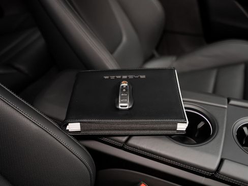 Used 2023 Porsche Taycan GTS image 77