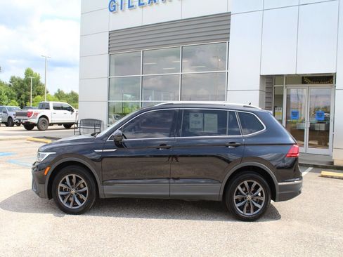 Used 2022 Volkswagen Tiguan SE AWD/4WD image 8