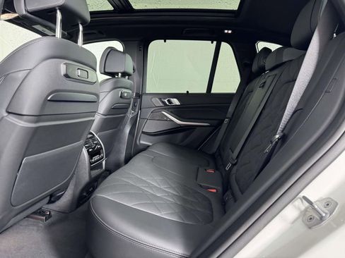 Used 2026 BMW X5 M60i AWD/4WD image 32