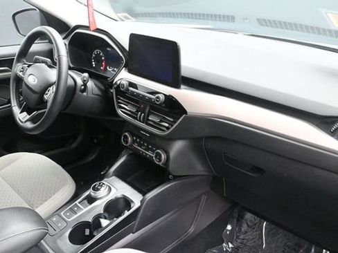 Used 2022 Ford Escape SE w/ SE Sport Appearance Package AWD/4WD image 13
