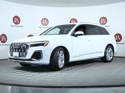 Used 2026 Audi Q7 3.0T Premium Plus w/ Premium Plus Package AWD/4WD image 4
