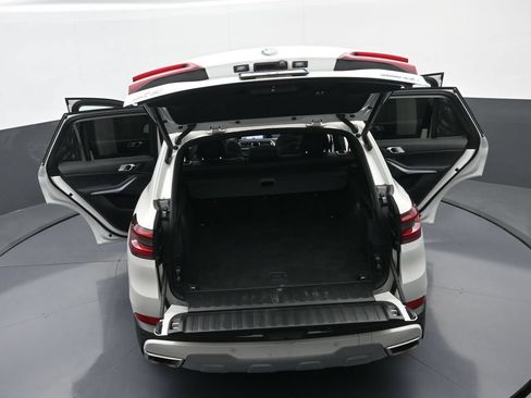 Used 2022 BMW X5 xDrive40i w/ Premium Package AWD/4WD image 42