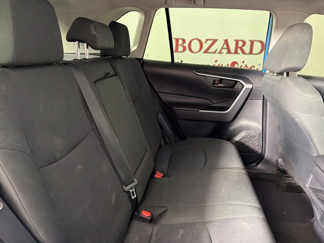 Used 2019 Toyota RAV4 LE FWD image 33