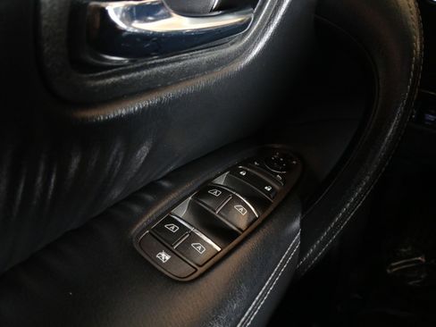 Used 2016 INFINITI QX80 4WD w/ Driver's Assistance Package image 19