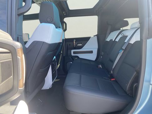 Used 2024 GMC Hummer EV 3X w/ Omega Edition AWD/4WD image 17