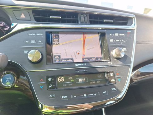 Used 2014 Toyota Avalon Limited image 30