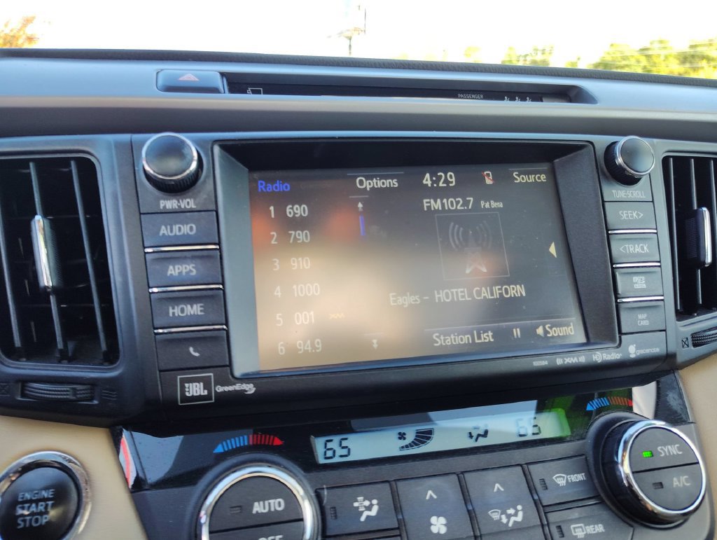 Used 2017 Toyota RAV4 Limited w/ Advanced Technology Package AWD/4WD image 13