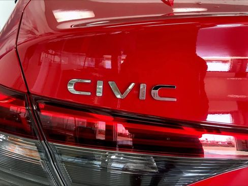 Used 2024 Honda Civic Touring image 7