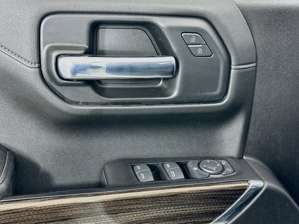 Used 2020 Chevrolet Silverado 1500 LT w/ Texas Edition RWD image 17