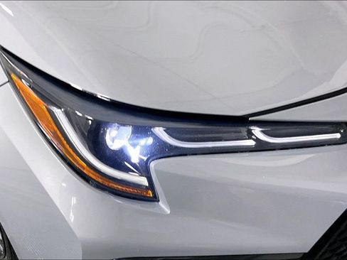 Used 2022 Toyota Corolla SE FWD image 34