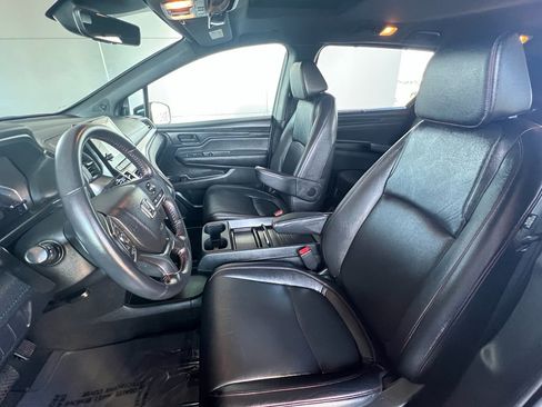 Used 2023 Honda Odyssey Sport image 14